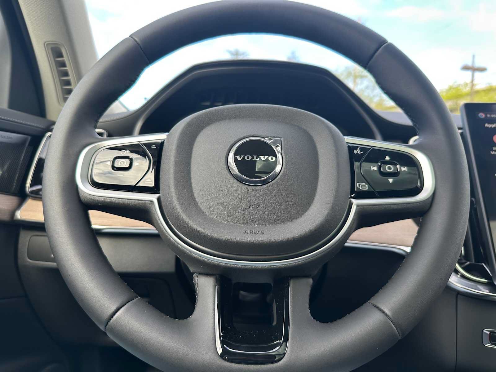 New 2026 Volvo XC90 T8 Plus w/ Protection Package AWD/4WD image 25