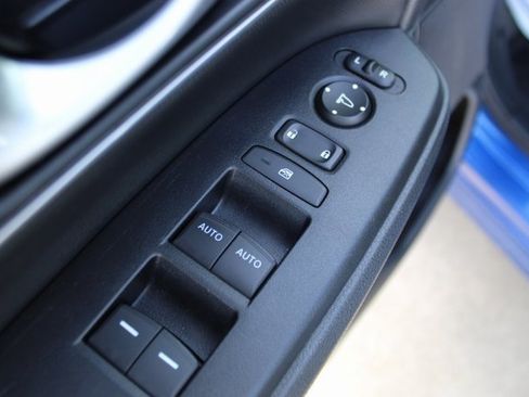 Used 2021 Honda CR-V EX-L image 9