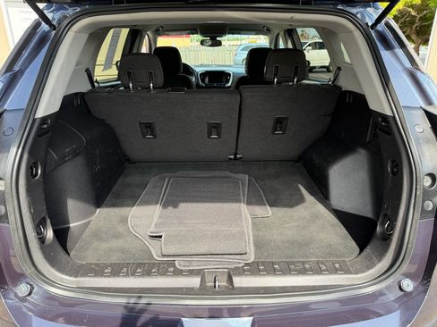 Used 2018 GMC Terrain SLE AWD/4WD image 12