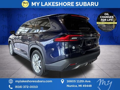 Used 2024 Toyota Grand Highlander AWD image 5