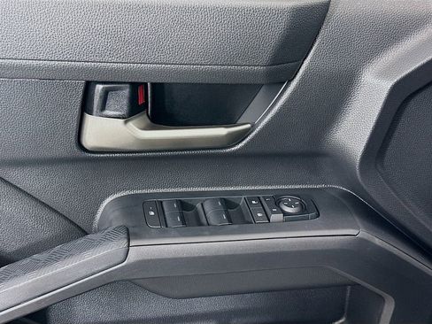 Certified 2024 Toyota Tacoma TRD Off-Road AWD/4WD image 17