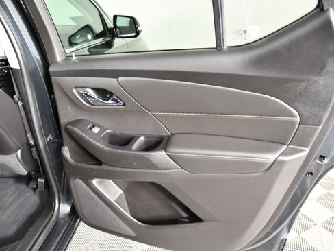Used 2019 Chevrolet Traverse LT w/ LT Premium Package FWD image 41
