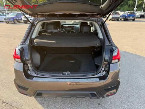 Used 2023 Mitsubishi Outlander Sport SE image 9