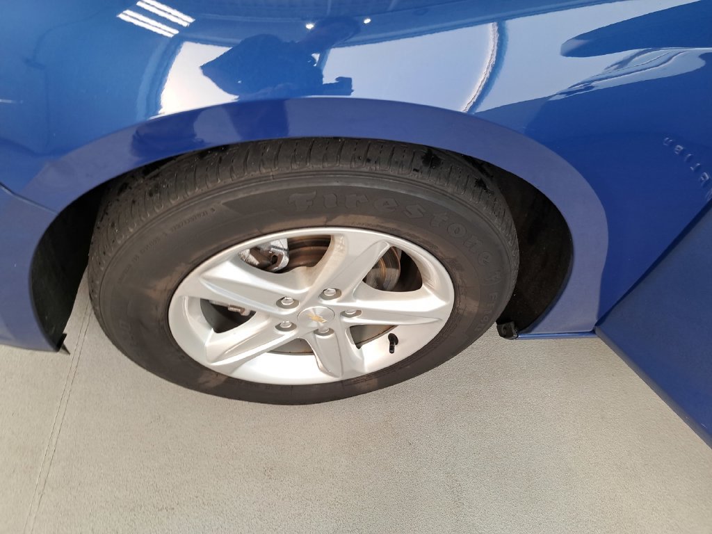 Used 2023 Chevrolet Malibu LS FWD image 28