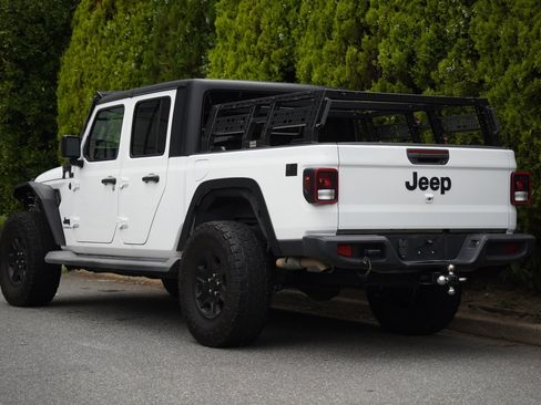 Used 2022 Jeep Gladiator Sport AWD/4WD image 4