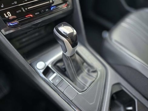 Used 2024 Volkswagen Tiguan Wolfsburg Edition image 23