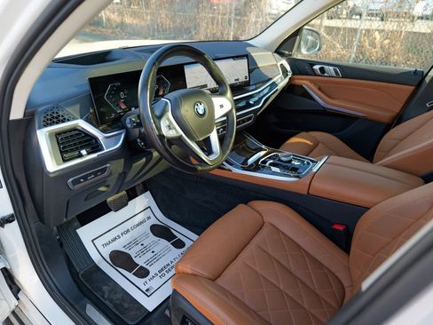 Used 2024 BMW X7 xDrive40i w/ Premium Package AWD/4WD image 20
