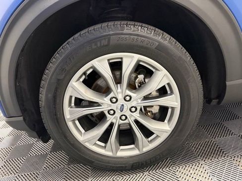 Used 2022 Ford Explorer XLT w/ Equipment Group 202A AWD/4WD image 43