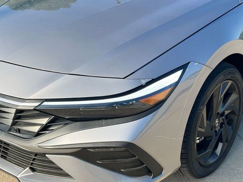 Used 2026 Hyundai Elantra Sport image 4