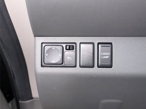 Used 2021 Nissan Frontier SV w/ Midnight Edition Floor Mats image 18