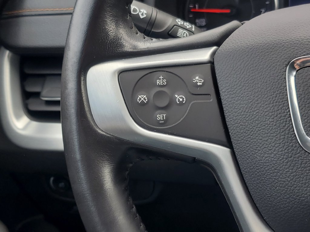 Used 2020 GMC Terrain SLE w/ Driver Convenience Package FWD image 10