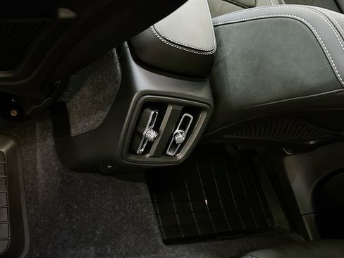 Used 2023 Volvo C40 P8 Recharge Ultimate w/ Protection Package Premier image 29