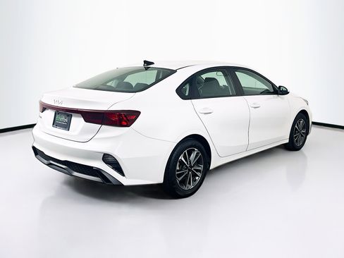 Used 2024 Kia Forte LXS FWD image 9
