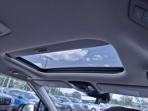 Used 2024 Kia Carnival SX Prestige FWD image 22