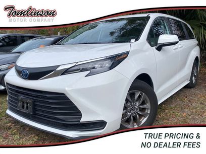 Used 2024 Toyota Sienna LE