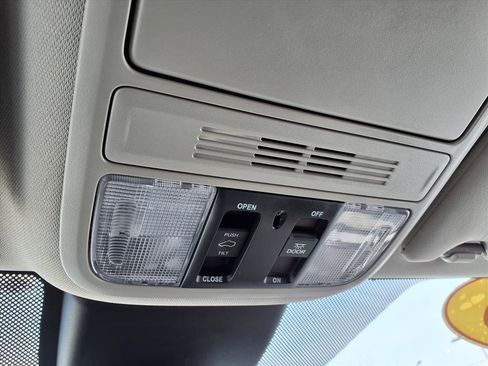 Certified 2025 Honda Odyssey Touring image 26