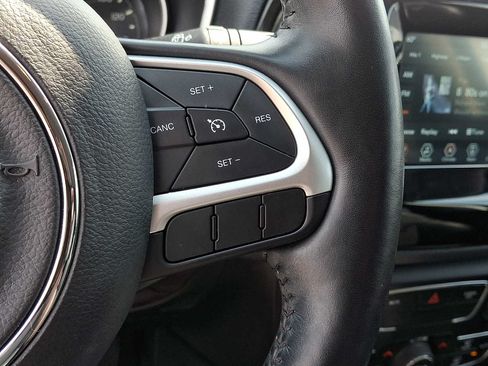 Used 2021 Jeep Compass Latitude AWD/4WD image 21