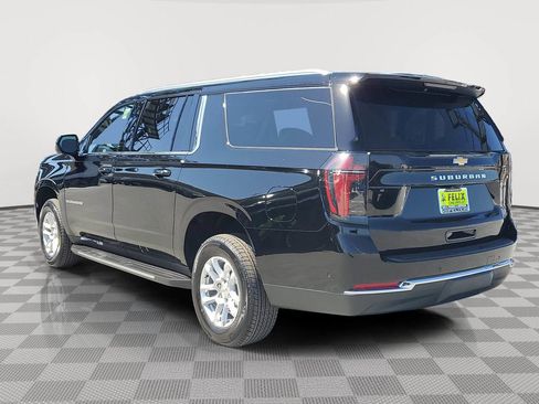 New 2026 Chevrolet Suburban LS image 4