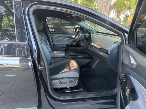 Used 2023 Volkswagen ID.4 Pro S RWD image 19