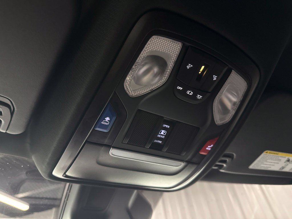Used 2025 RAM 1500 Tradesman w/ Night Edition AWD/4WD image 28