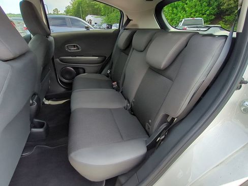 Used 2022 Honda HR-V EX image 15
