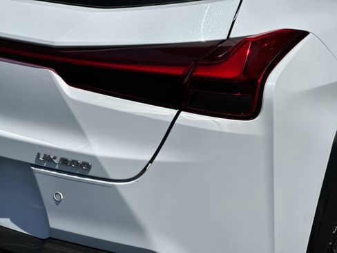 Used 2021 Lexus UX 200 F Sport w/ Accessory Package (Z2) FWD image 33