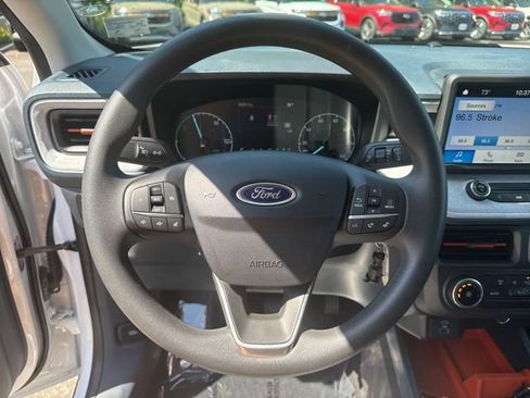 Certified 2024 Ford Maverick XLT FWD image 13