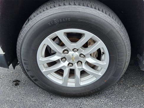 Used 2021 Chevrolet Tahoe LT image 16