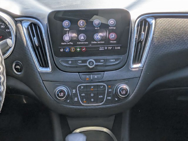 Used 2021 Chevrolet Malibu LT FWD image 17
