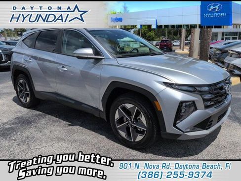 Certified 2025 Hyundai Tucson SEL FWD image 1