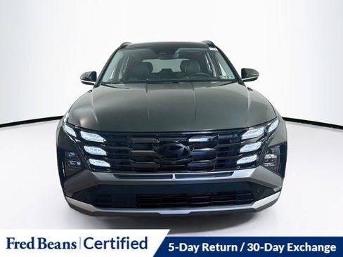 Certified 2025 Hyundai Tucson Limited AWD/4WD image 2