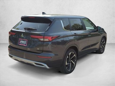 Used 2024 Mitsubishi Outlander SE FWD image 7