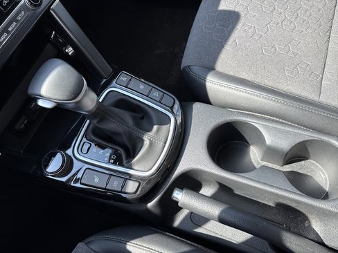 Certified 2025 Kia Seltos S AWD/4WD image 24