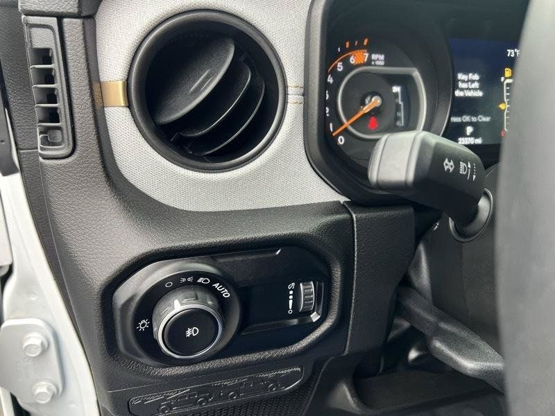 Used 2025 Jeep Wrangler Unlimited Sport AWD/4WD image 27