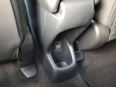 Used 2022 Honda HR-V LX image 11