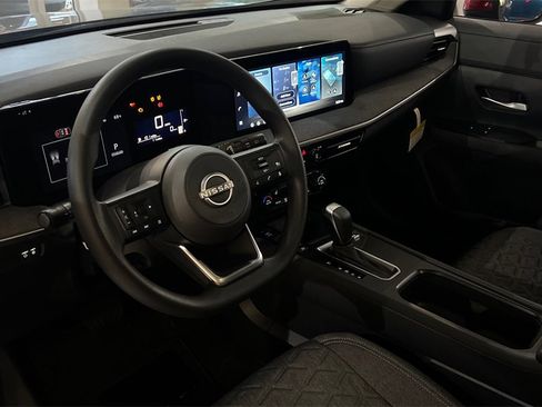 New 2026 Nissan Kicks SV w/ SV Premium Package image 17