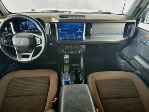 Used 2023 Ford Bronco Outer Banks AWD/4WD image 25