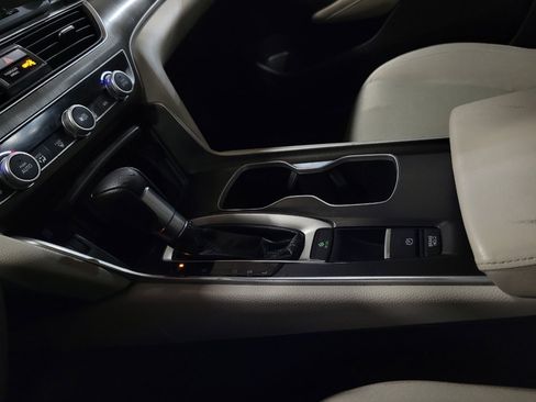 Used 2018 Honda Accord LX image 26