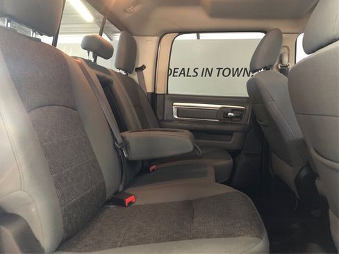 Used 2019 RAM 1500 Big Horn AWD/4WD image 10