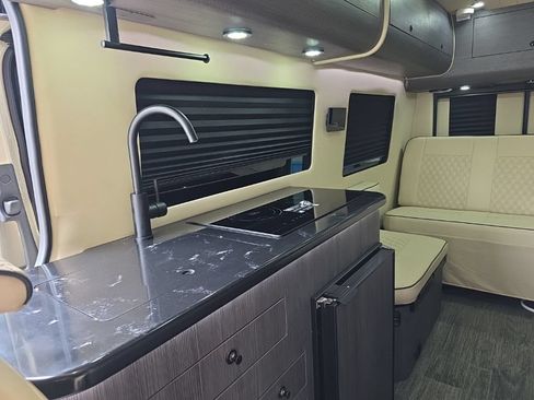 Used 2024 Mercedes-Benz Sprinter 3500 image 4