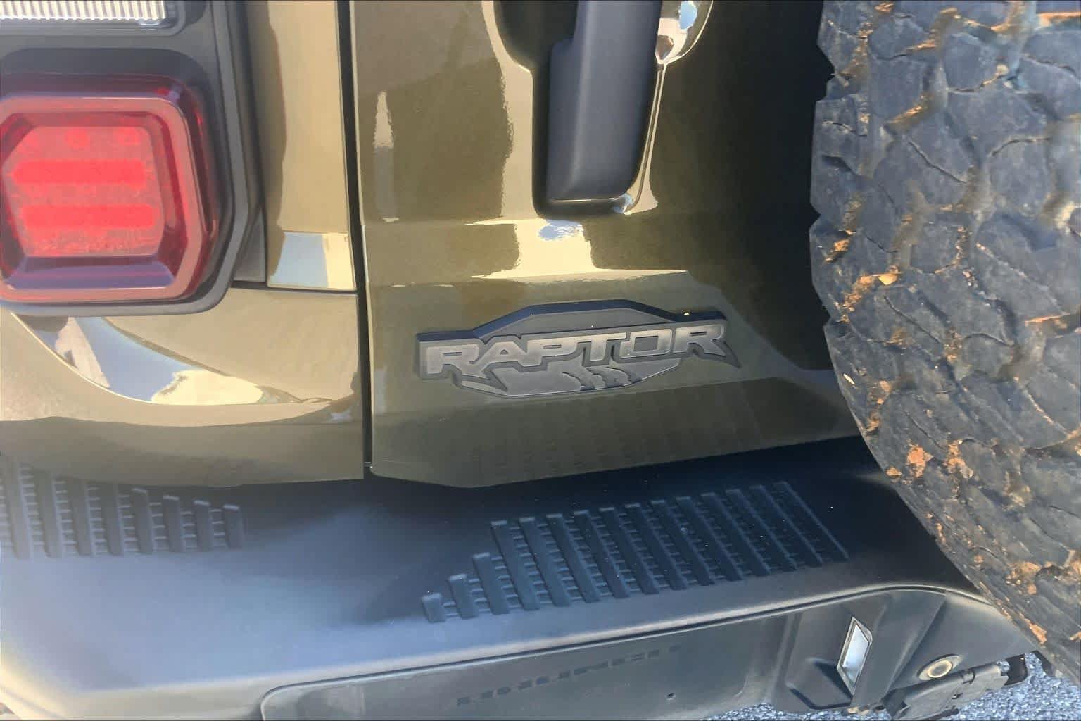 Certified 2024 Ford Bronco Raptor w/ Interior Carbon Fiber Pack 6 AWD/4WD image 10