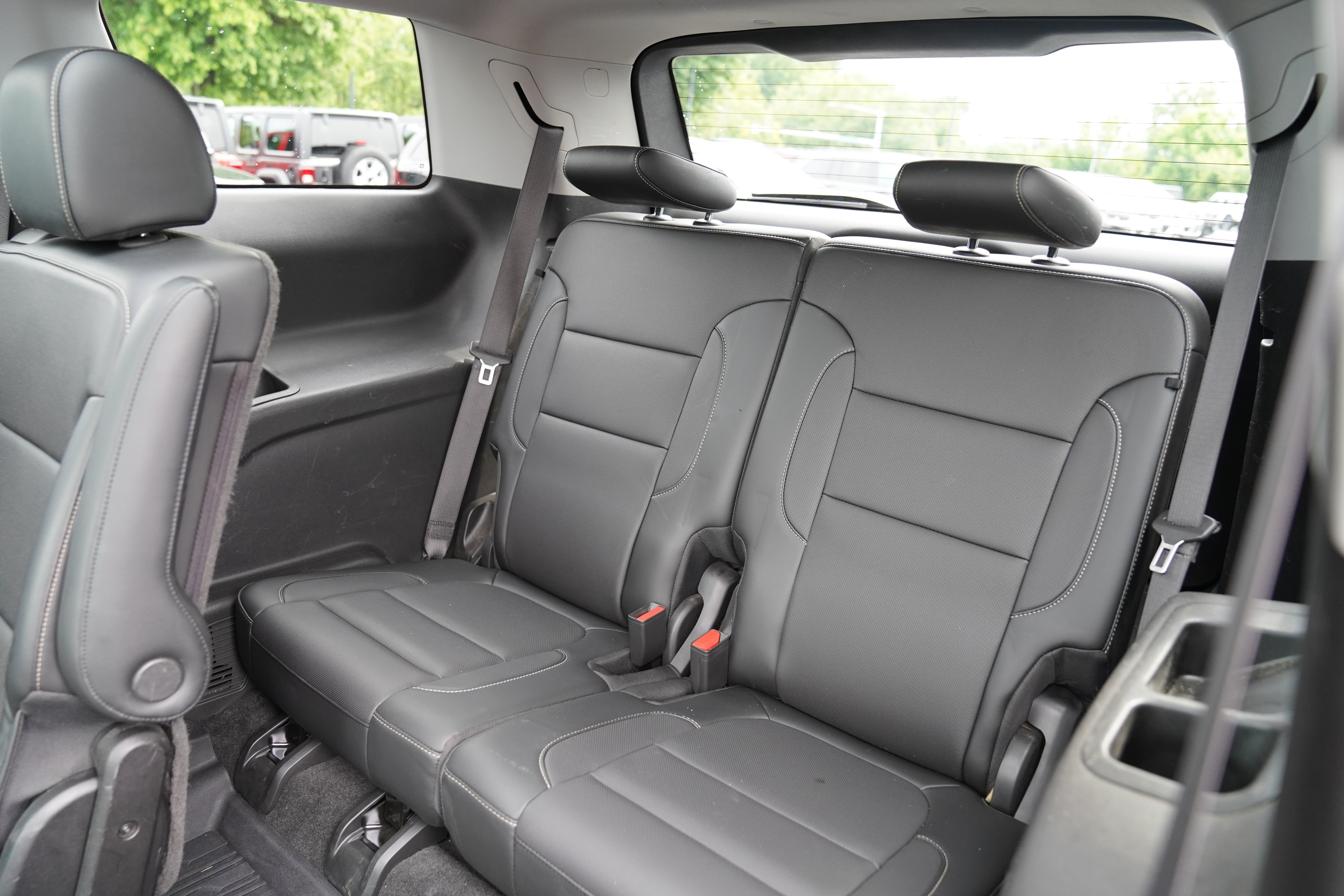 Used 2020 GMC Acadia SLT w/ Trailering Package AWD/4WD image 8