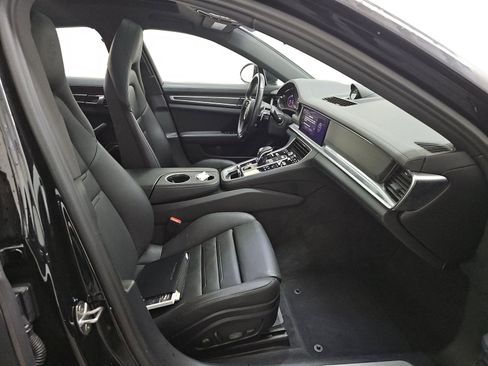 Used 2023 Porsche Panamera 4S w/ Premium Package AWD/4WD image 11