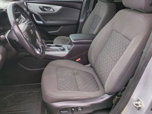 Used 2019 Chevrolet Blazer LT FWD image 19