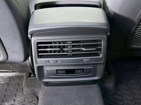 Used 2022 Audi Q7 3.0T Premium image 28