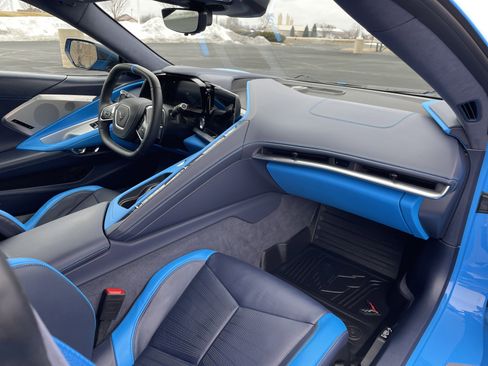 Certified 2024 Chevrolet Corvette Stingray Premium Cpe image 18