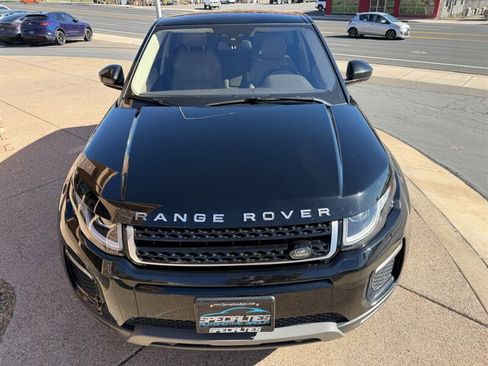 Used 2017 Land Rover Range Rover Evoque SE image 19