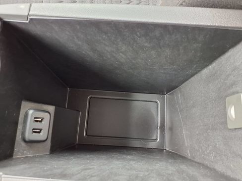 Used 2024 Chevrolet Equinox LT FWD image 32