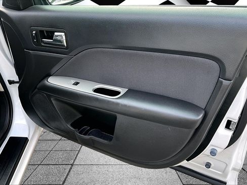 Used 2012 Ford Fusion Hybrid FWD image 19