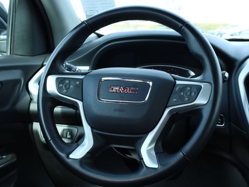 Used 2023 GMC Acadia SLT image 8